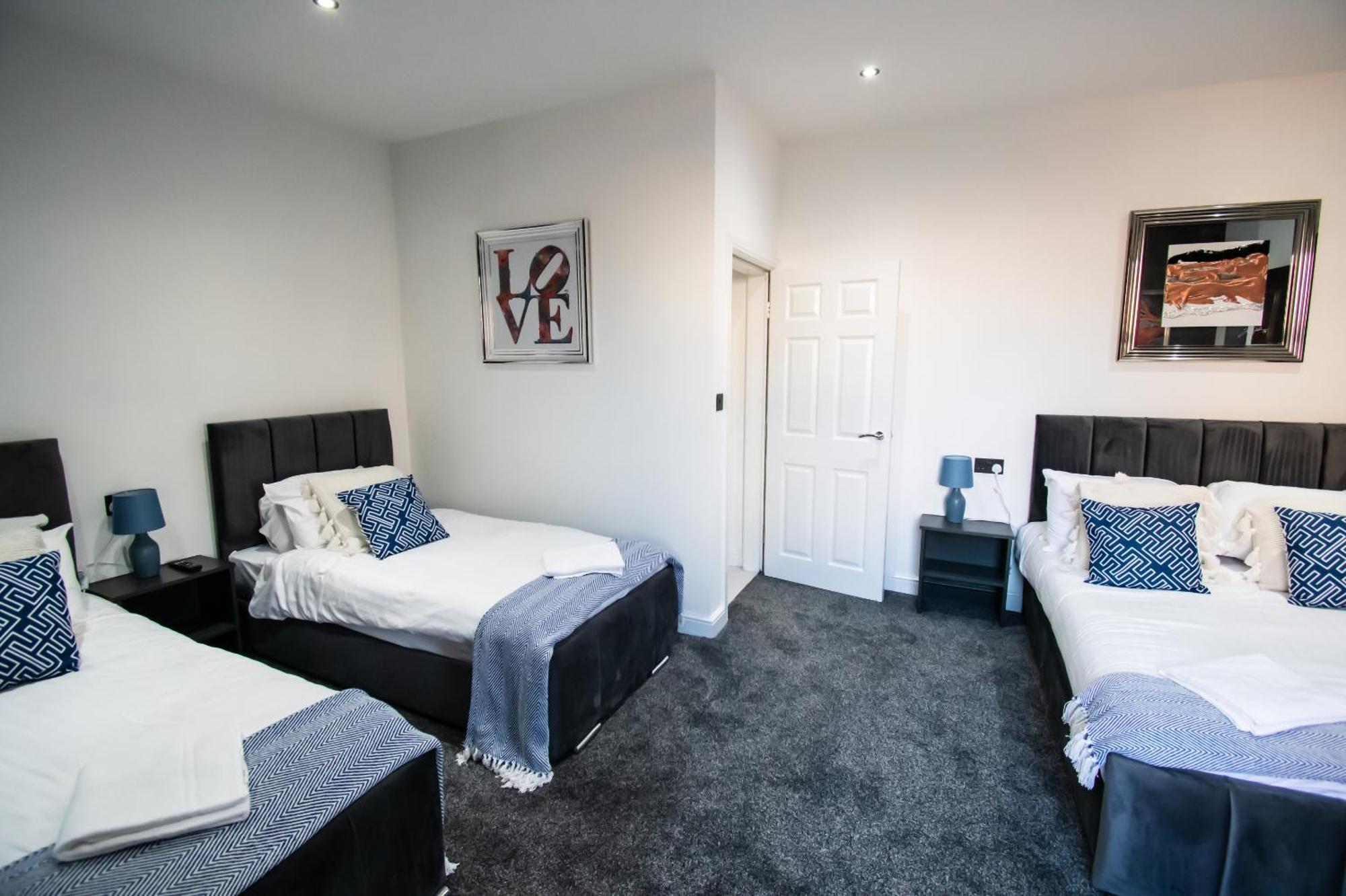 Winter Gardens Suites By Sasco Blackpool Extérieur photo